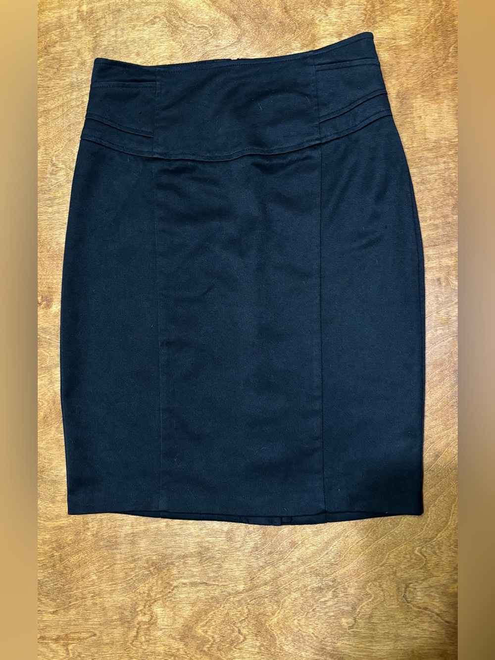 Women's FOREVER 21 black straight pencil skirt with zip-back NWOT